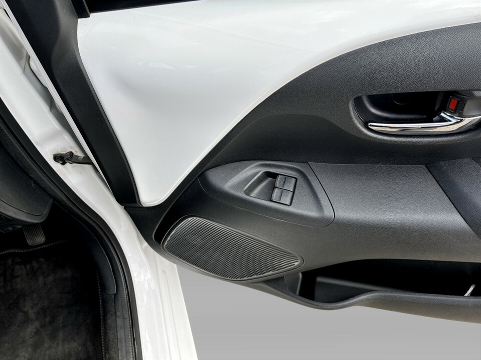 Peugeot 108 Active White #38