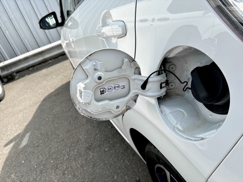 Peugeot 108 Active White #36