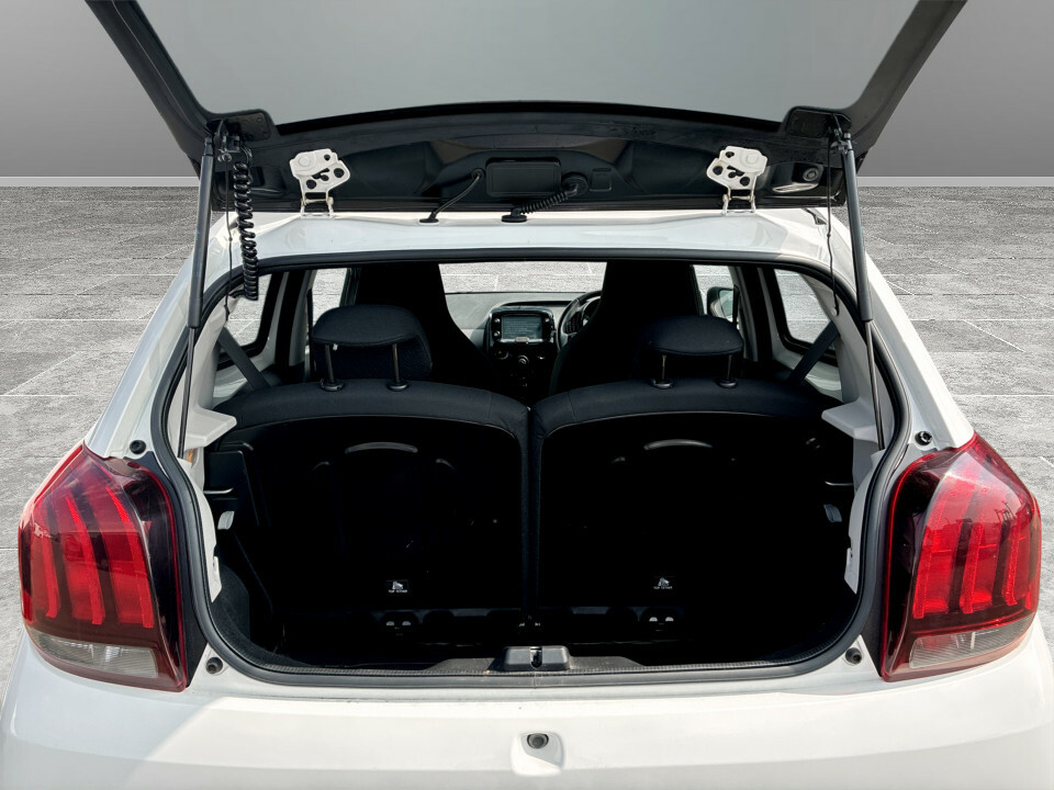 Peugeot 108 Active White #12