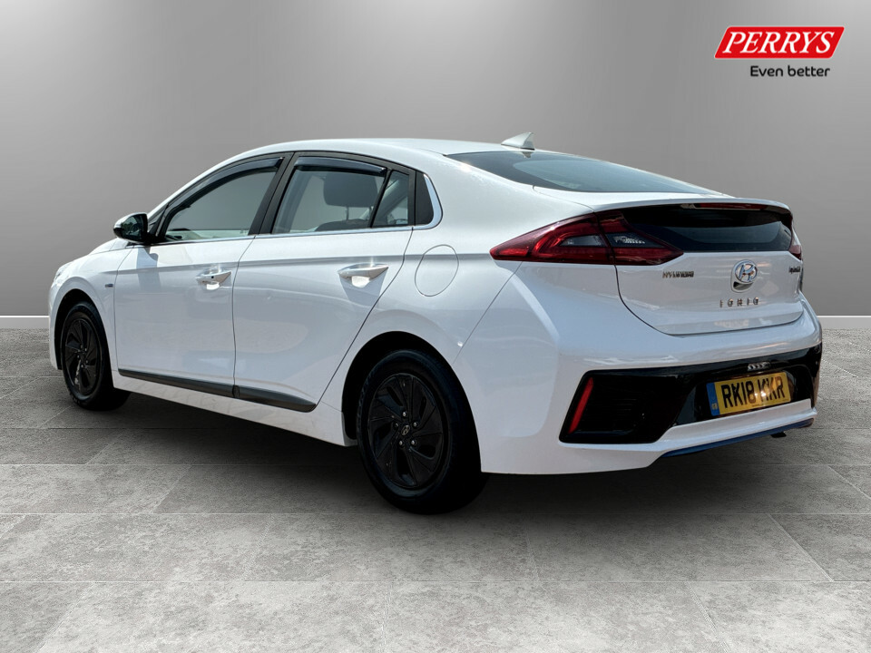 Hyundai Ioniq 1.6 Gdi Hybrid Premium Se Dct White #5