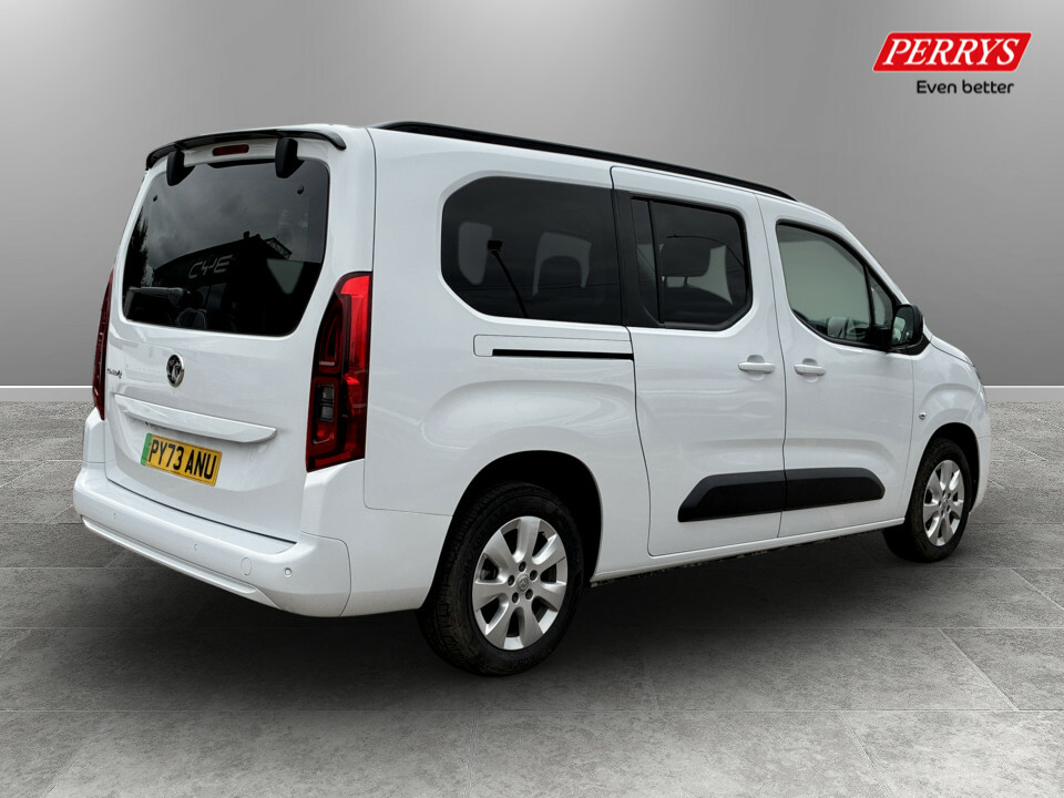 Vauxhall Combo-e Life 100Kw Ultimate 50Kwh Black #7