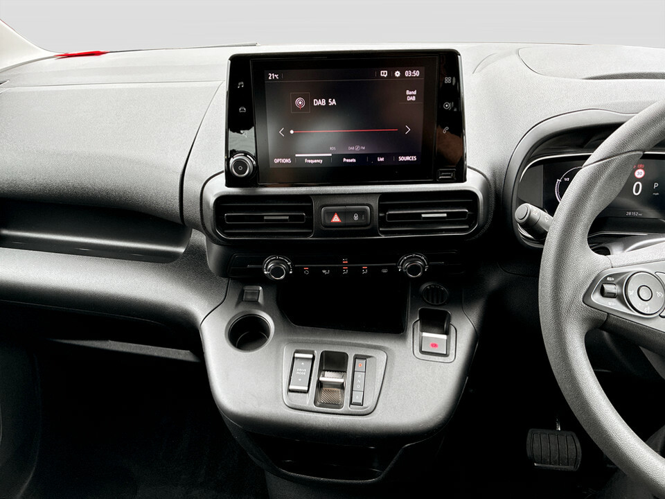 Vauxhall Combo-e Life 100Kw Ultimate 50Kwh Black #18
