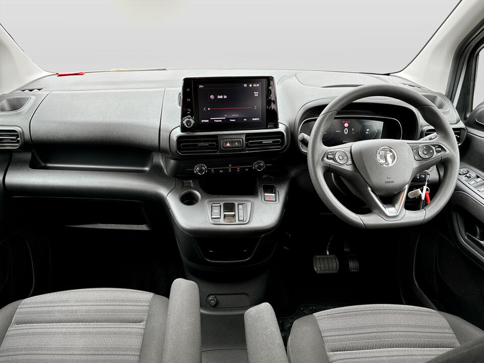 Vauxhall Combo-e Life 100Kw Ultimate 50Kwh Black #14