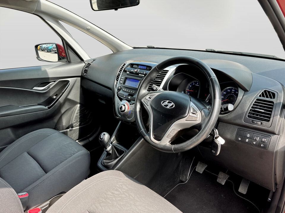 Hyundai Ix20 1.6 Se Red #25