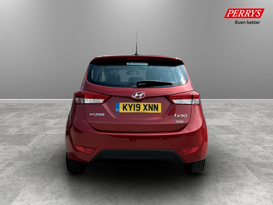 Hyundai Ix20 1.6 Se Red #6