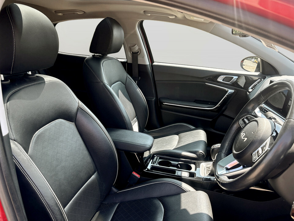 Kia Xceed 1.0T Gdi Isg 2 White #24