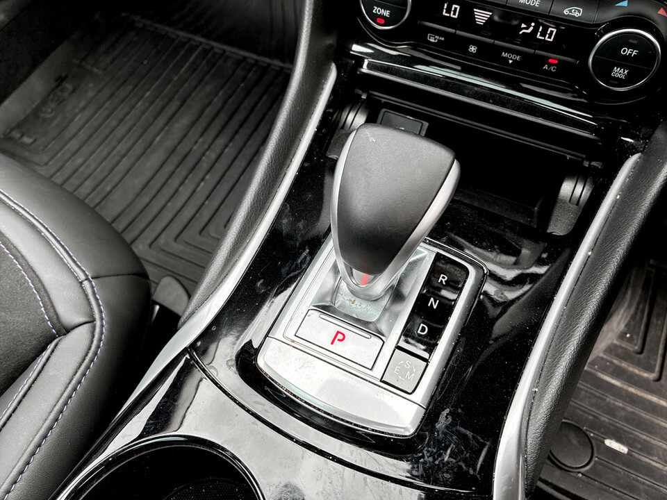 Infiniti Q30 Luxe Tech D Grey #23