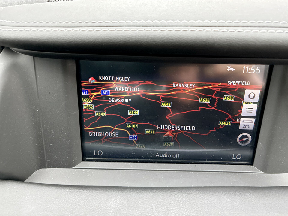 Infiniti Q30 Hatchback Black #20