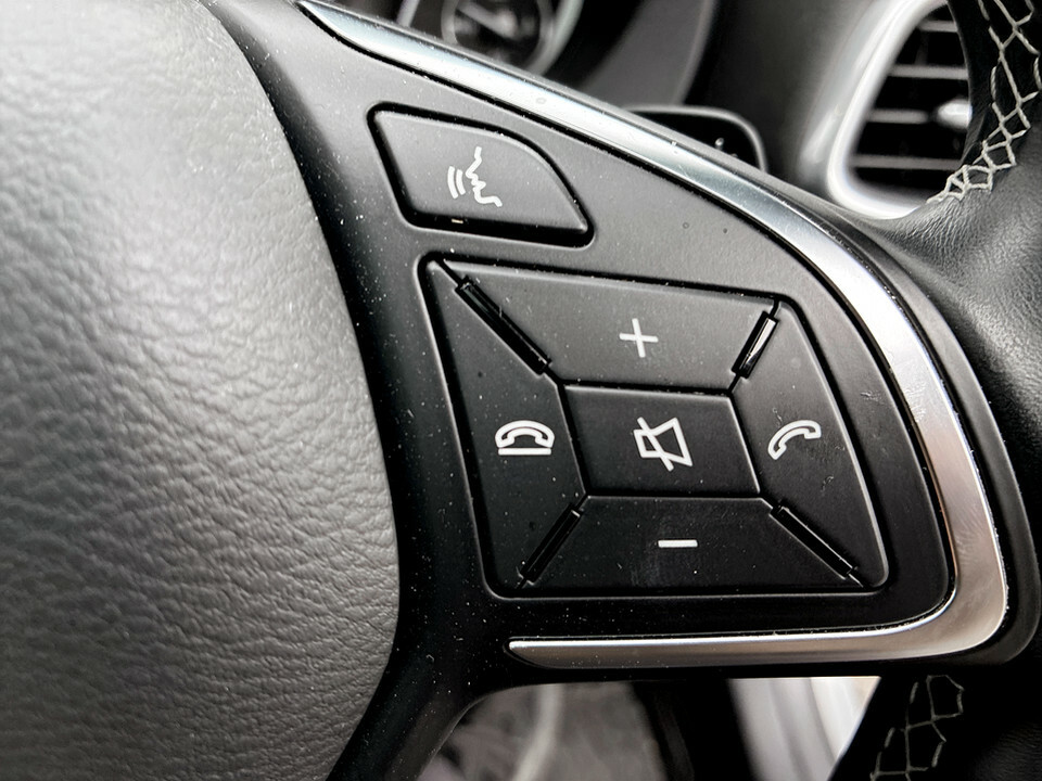 Infiniti Q30 Luxe Tech D Grey #29