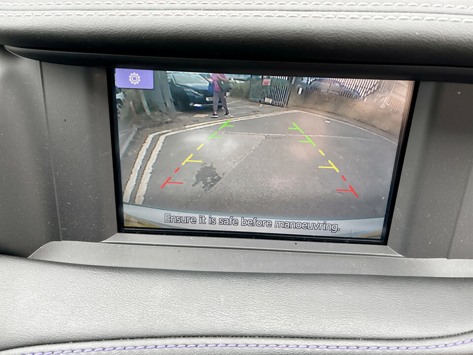 Infiniti Q30 Luxe Tech D Grey #21