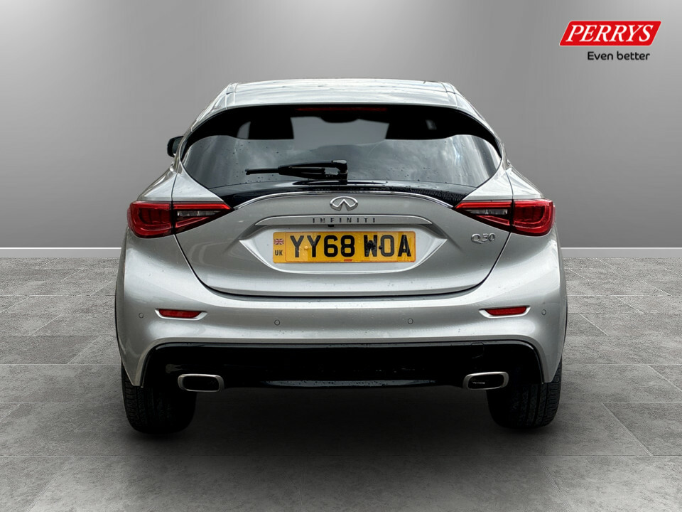 Infiniti Q30 Luxe Tech D Grey #6