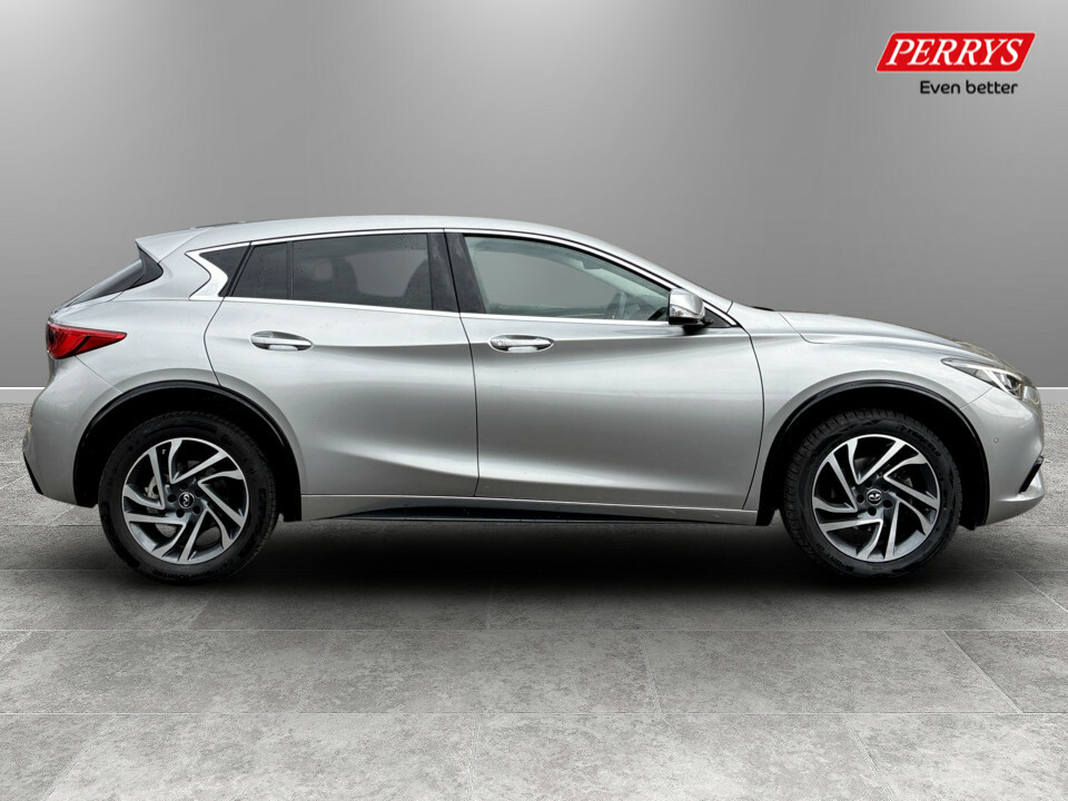 Infiniti Q30 Luxe Tech D Grey #8