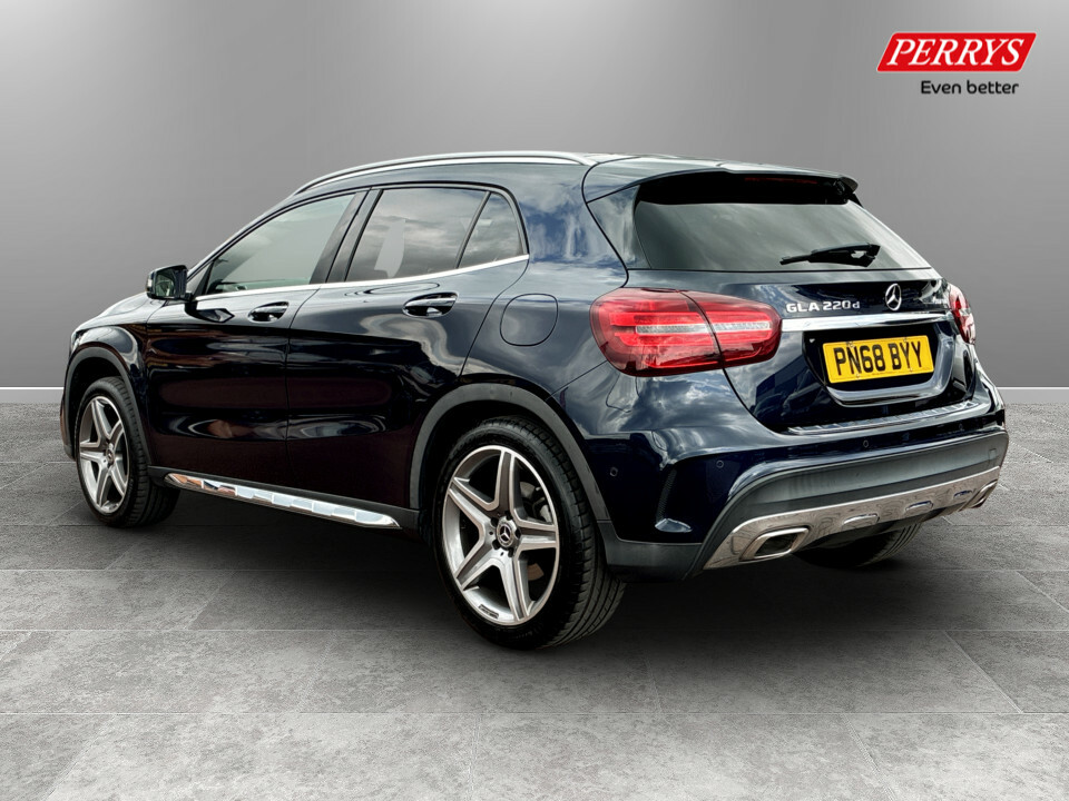 Mercedes-Benz GLA Class Gla 220D 4Matic Amg Line Prem Plus PN68BYY Blue #5