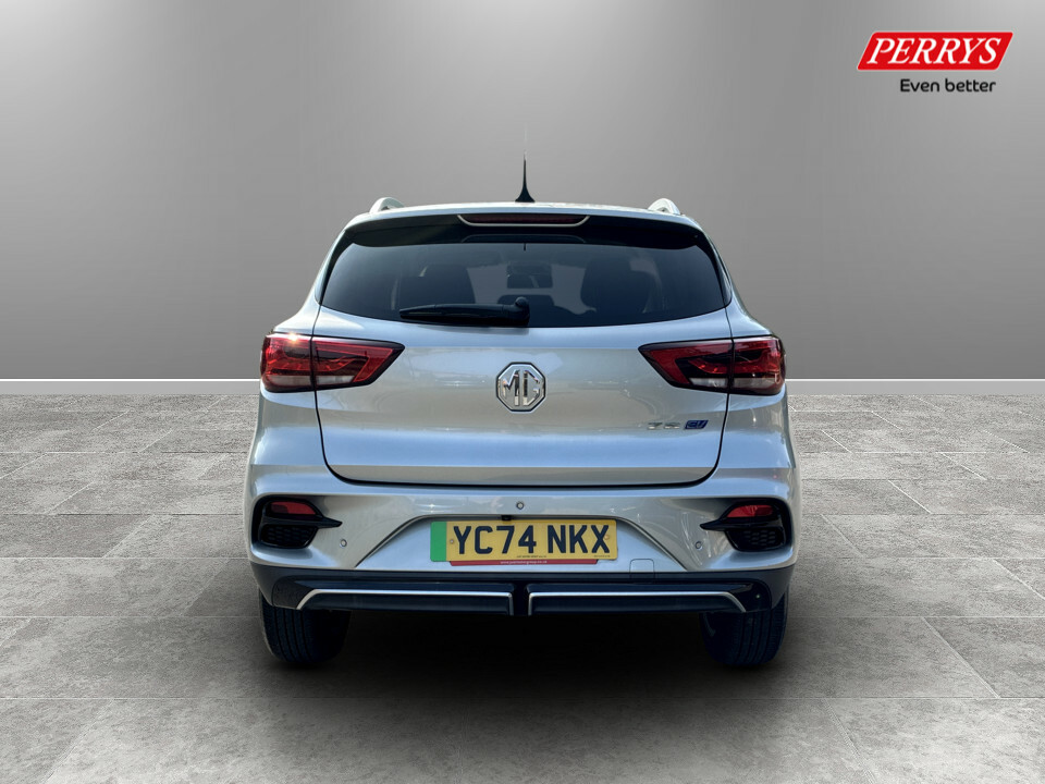MG ZS 130Kw Trophy Connect Ev 51Kwh YC74NKX Silver #6