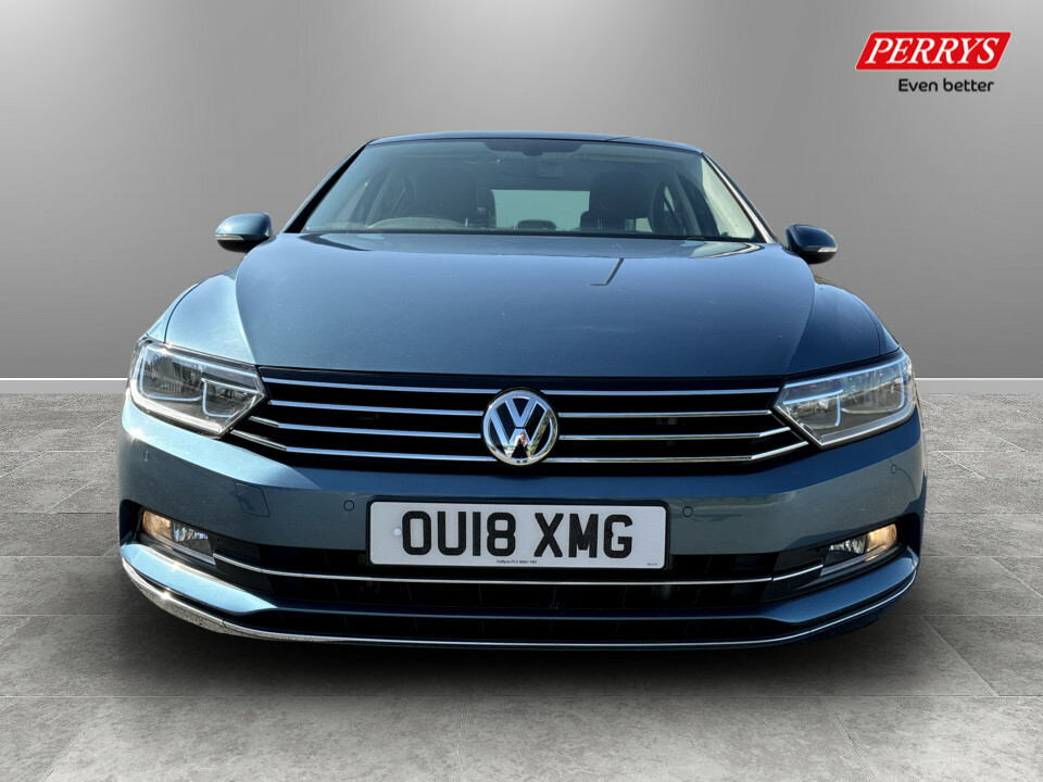 Volkswagen Passat 2.0 Tdi Gt Panoramic Roof Blue #2
