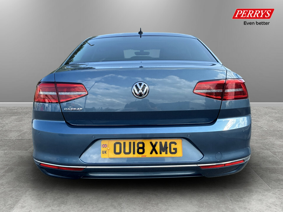 Volkswagen Passat 2.0 Tdi Gt Panoramic Roof Blue #6