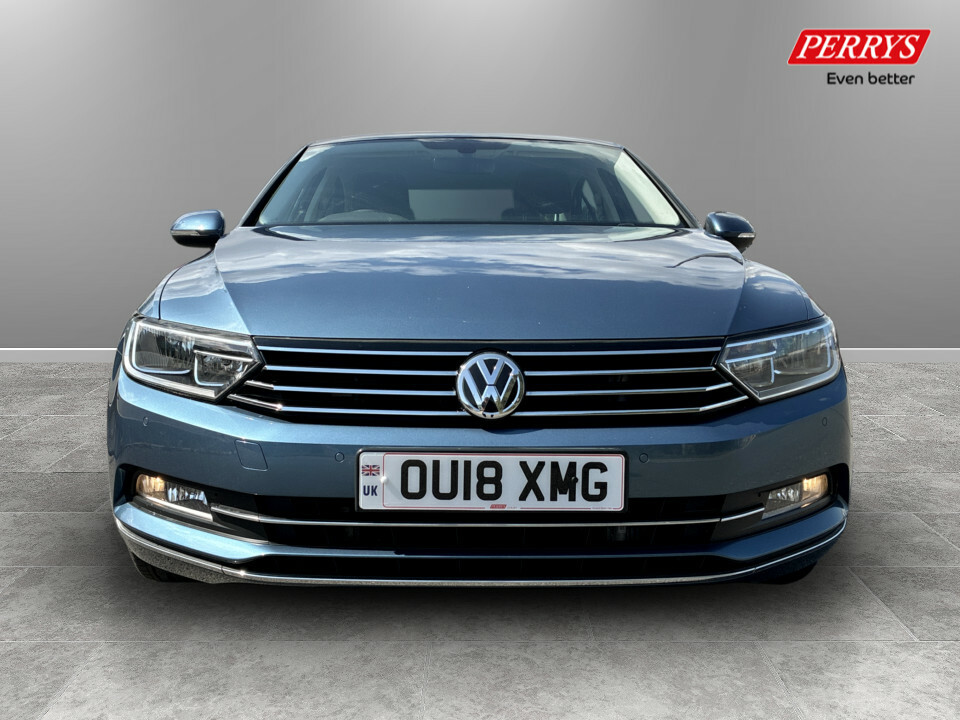 Volkswagen Passat 2.0 Tdi Gt Panoramic Roof Blue #2