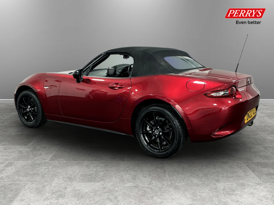 Mazda MX-5 1.5 132 Se-l Red #5