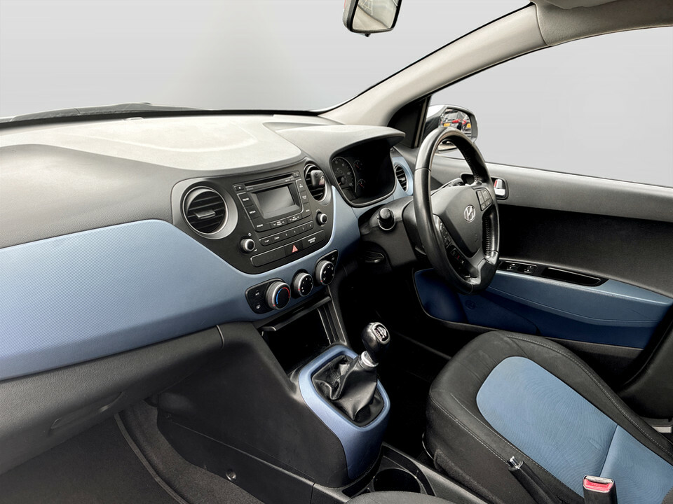 Hyundai I10 White #17