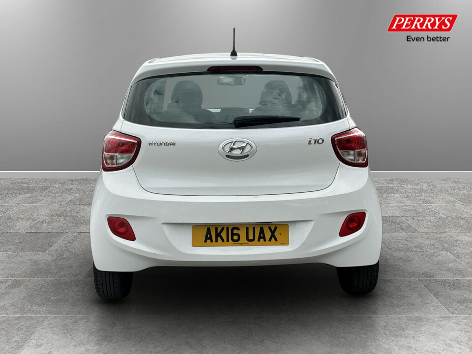 Hyundai I10 1.2 Premium White #6
