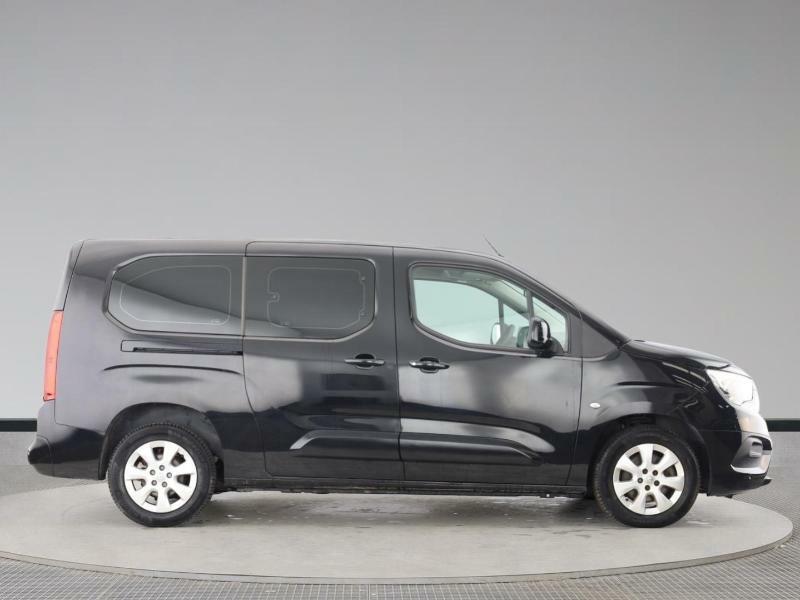 Vauxhall Combo Life 1.5 Turbo D Energy XL Black #2