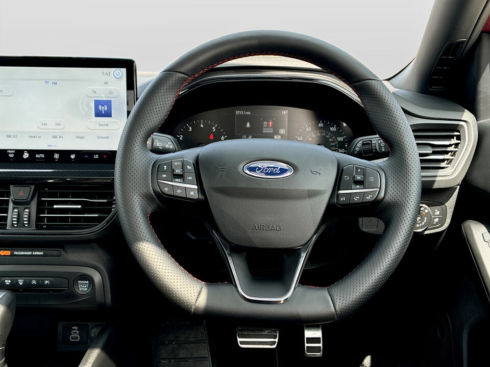 Ford Focus 1.0 Ecoboost Hybrid Mhev 155 Active X Red #16