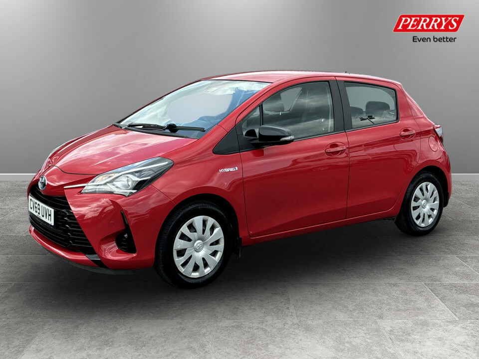Toyota Yaris 1.5 Hybrid Active Cvt Red #3