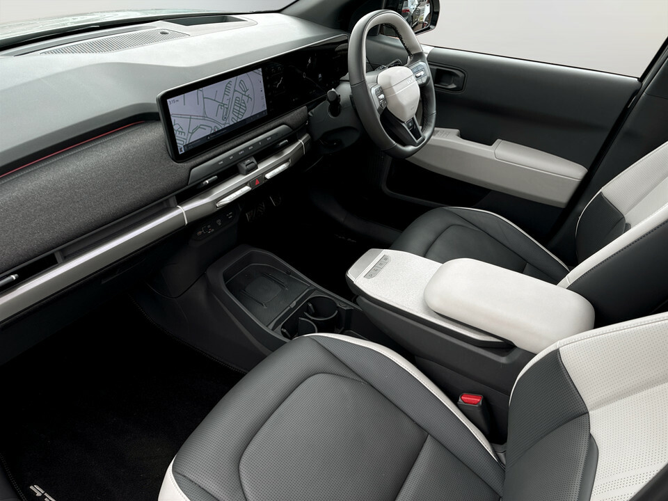 Kia EV3 81.4Kwh Gt-line Suv 201 Bhp White #17
