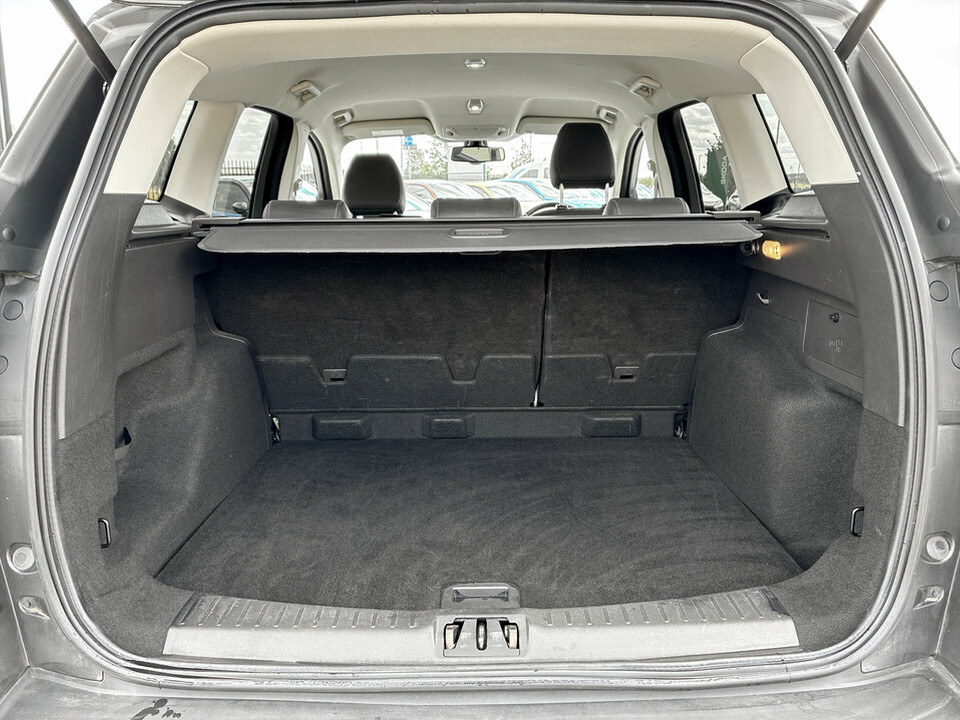 Ford Kuga 1.5 Tdci 120 2Wd Black #12
