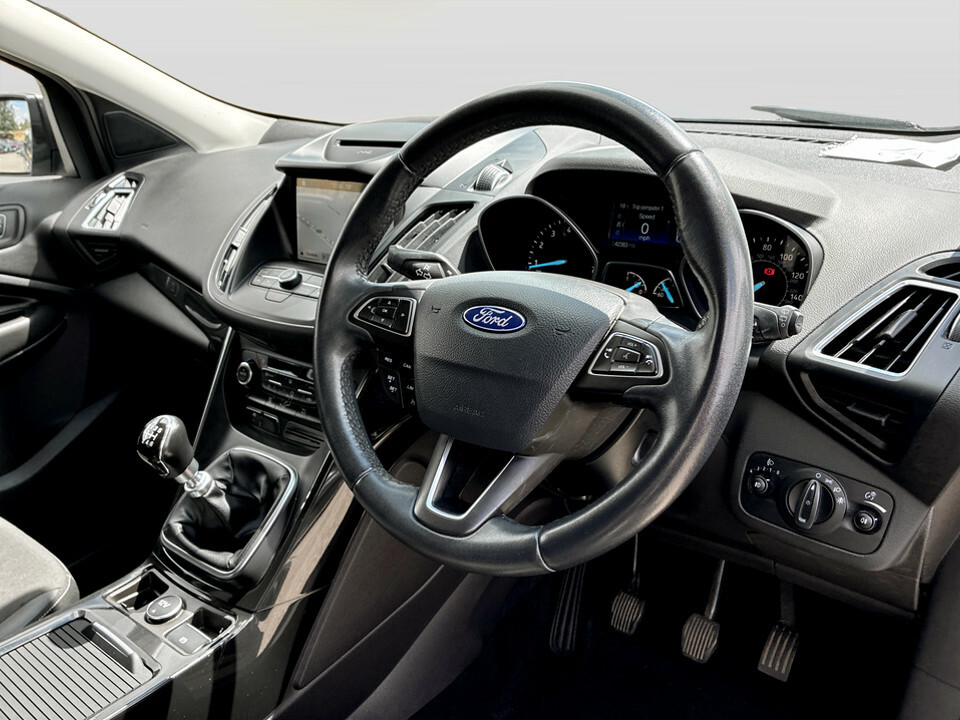 Ford Kuga 1.5 Tdci 120 2Wd Black #25