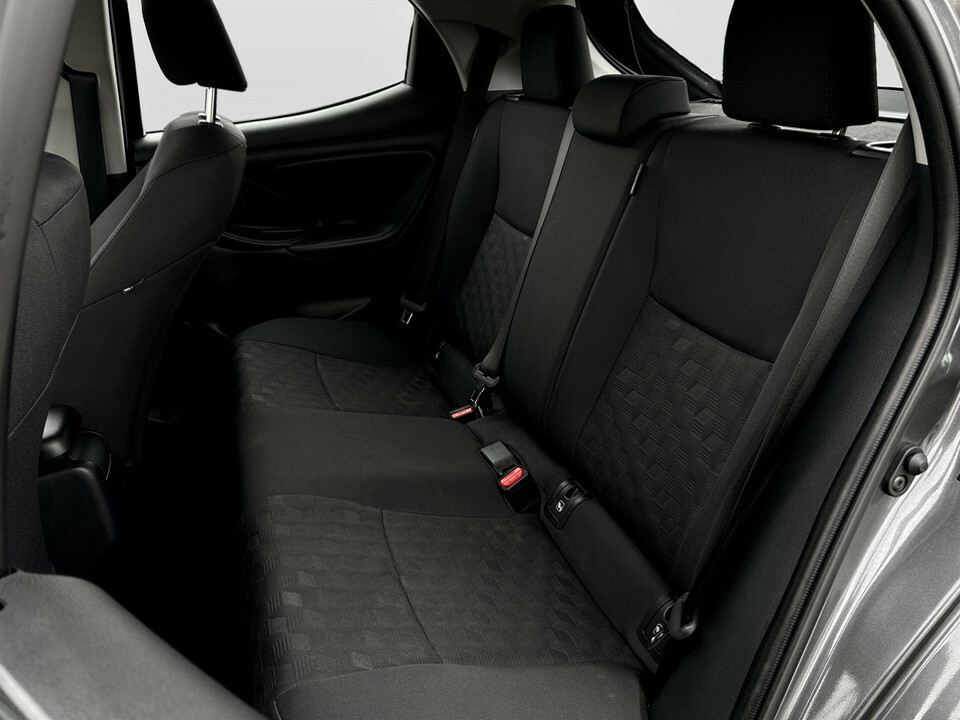 Mazda 2 1.5I Hybrid Exclusive Line Cvt Black #13