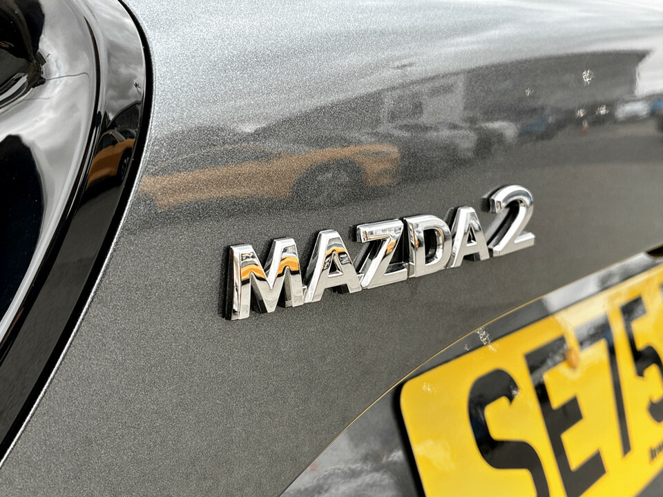 Mazda 2 1.5I Hybrid Exclusive Line Cvt Black #26