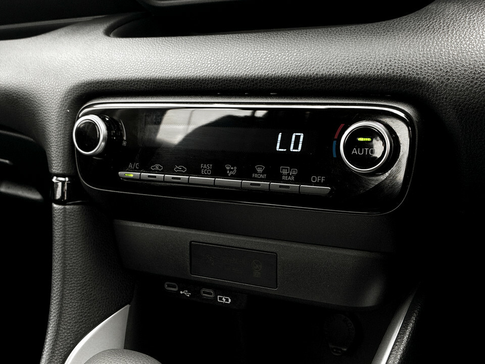 Mazda 2 1.5I Hybrid Exclusive Line Cvt Black #24