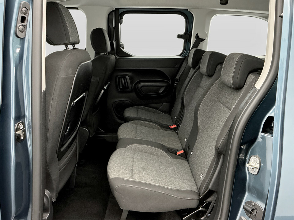 Vauxhall Combo-e Life 100Kw Ultimate XL 52Kwh White #19