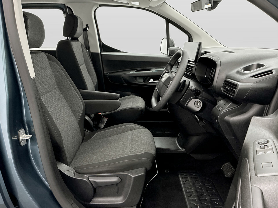 Vauxhall Combo-e Life 100Kw Ultimate XL 52Kwh White #25