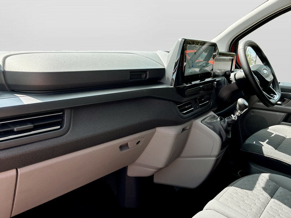 Ford Tourneo Custom Titanium White #17