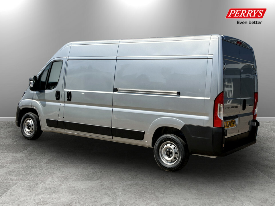 Peugeot Boxer 2.2 Bluehdi 140 H2 Van Professional Grey #5