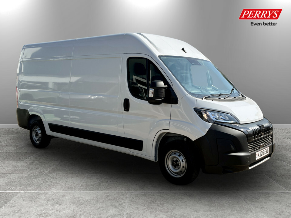 Peugeot Boxer 2.2 Bluehdi 140 H2 Van Professional White