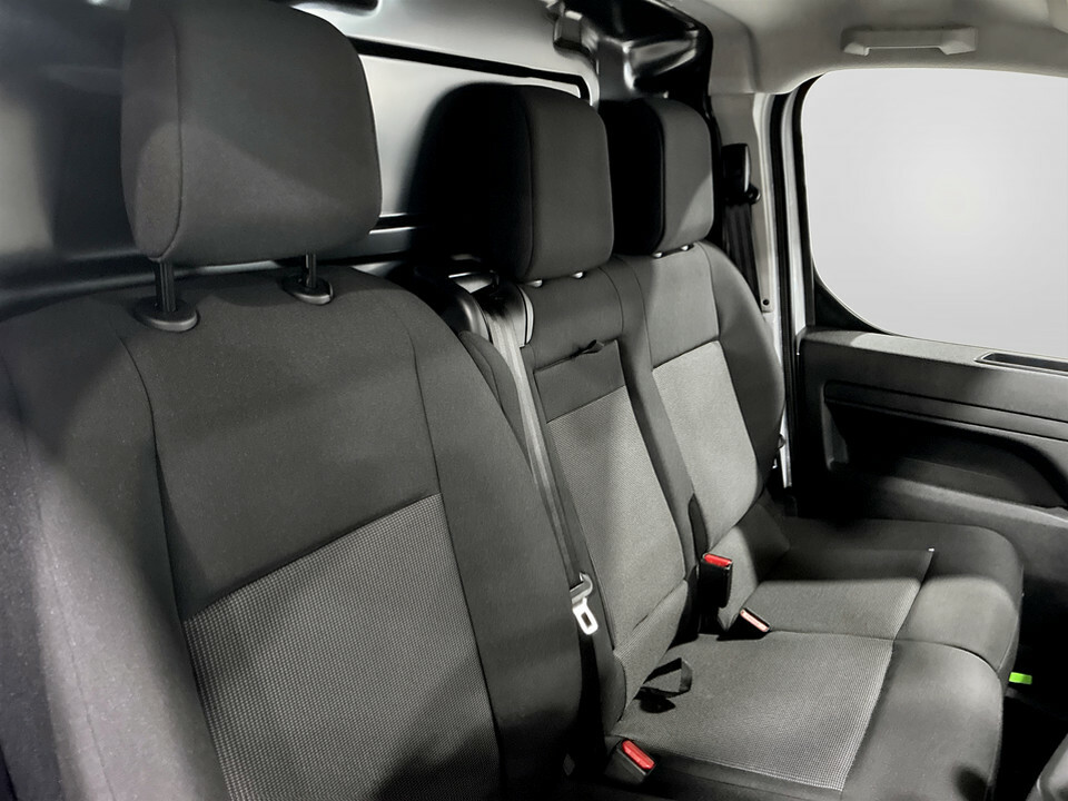 Vauxhall Vivaro Mpv White #13