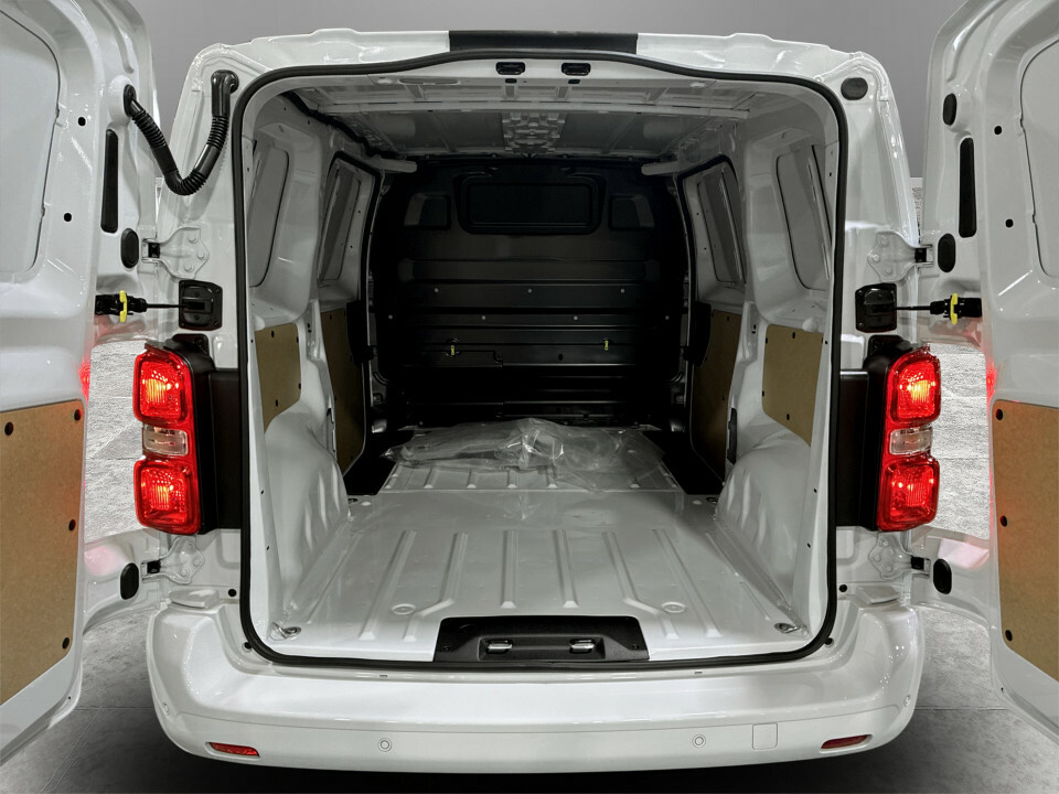 Vauxhall Vivaro Mpv White #12