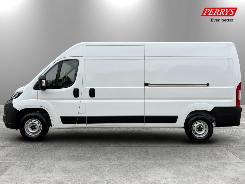 Peugeot Boxer 2.2 Bluehdi 140 H2 Van Professional White #4