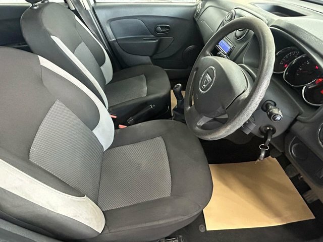 Dacia Sandero 0.9 Laureate Tce 90 Bhp White #9