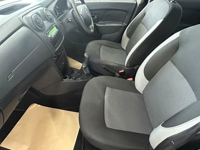Dacia Sandero 0.9 Laureate Tce 90 Bhp White #13