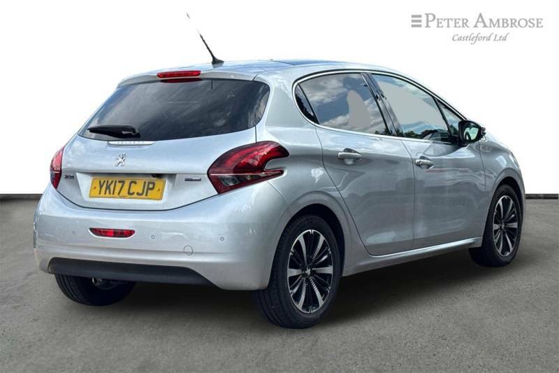 Peugeot 208 1.2 Puretech Allure Premium - 2017 17 Silver #3