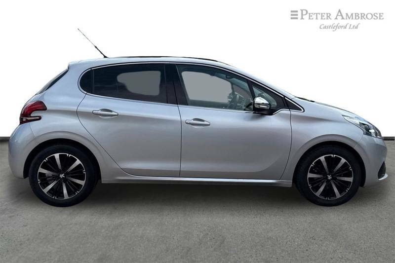 Peugeot 208 1.2 Puretech Allure Premium - 2017 17 Silver #2