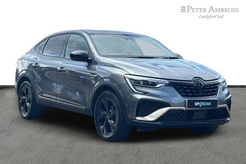 Renault Arkana 1.6 E-tech Full Hybrid 145 Engineered Grey