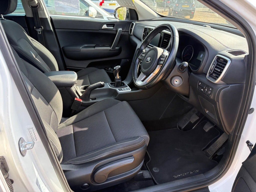 Kia Sportage 1.6 Gdi 2 Euro 6 Ss White #2