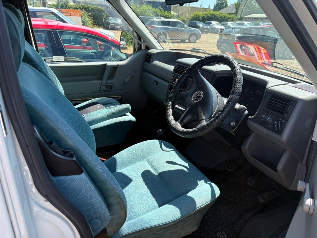 Volkswagen Transporter -- #3