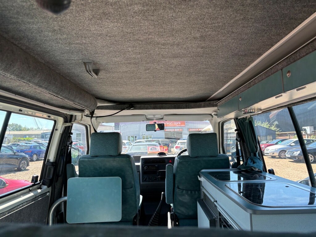 Volkswagen Transporter -- #6