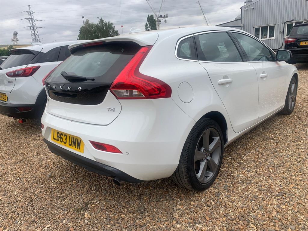 Volvo V40 1.6 T4 Se Powershift Euro 5 Ss #3